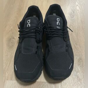 On Cloud Running Men's Black Running Shoes